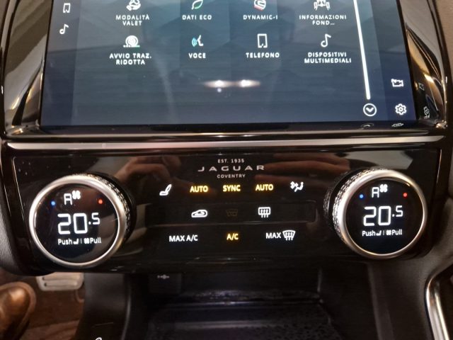 JAGUAR E-Pace usata, con Park Distance Control