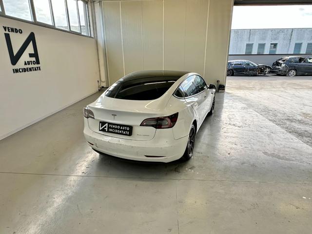 TESLA Model 3 usata, con Boardcomputer