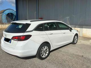 OPEL Astra usata, con Autoradio