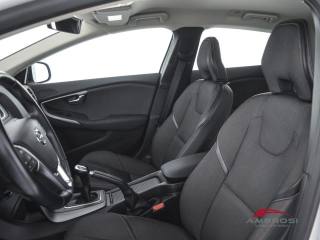 VOLVO V40 Cross Country usata 8