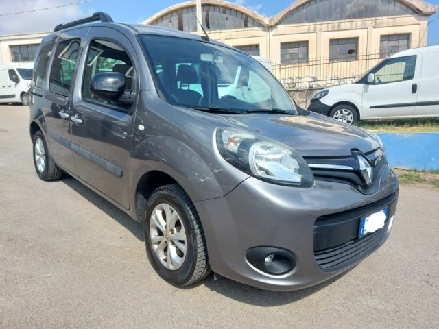 RENAULT Kangoo usata, con Airbag