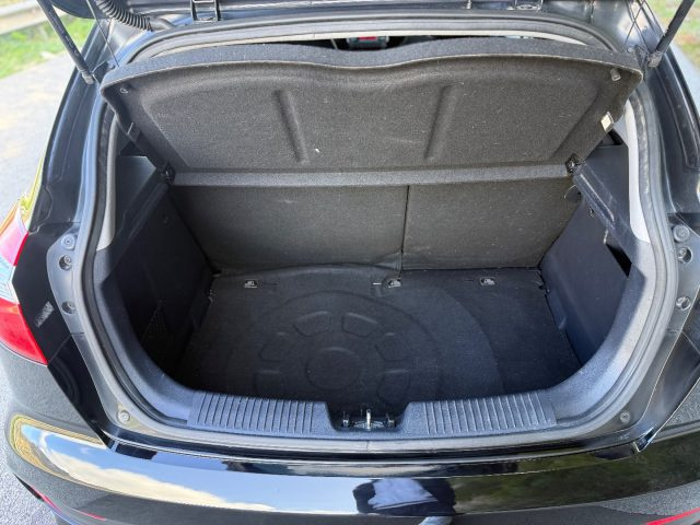 KIA Rio usata, con Vetri oscurati