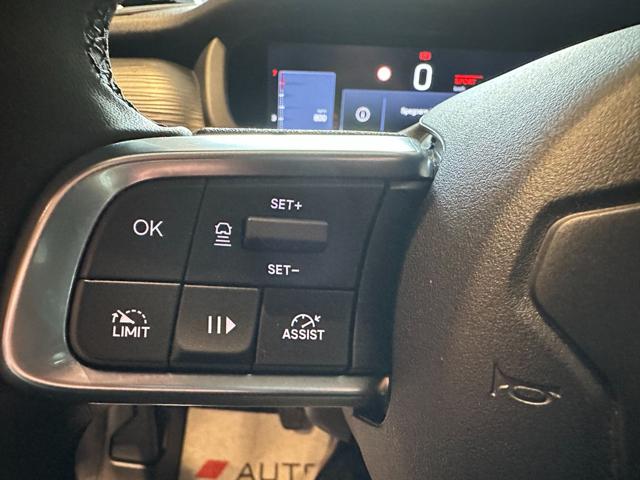 JEEP Avenger usata, con Volante in pelle