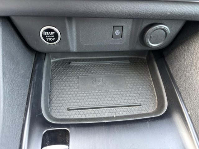 NISSAN Qashqai usata, con Touch screen
