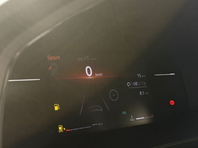 RENAULT Captur usata, con Bracciolo