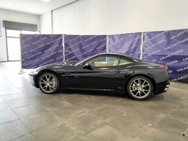 FERRARI California usata 22