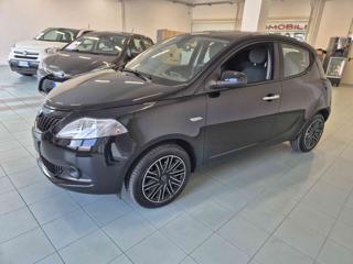 LANCIA Ypsilon usata, con Autoradio