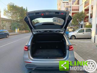 MERCEDES-BENZ B 180 usata, con Touch screen