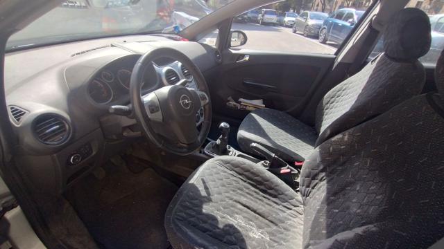 OPEL Corsa usata, con Isofix