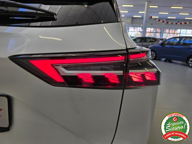 NISSAN Qashqai usata, con Leve al volante
