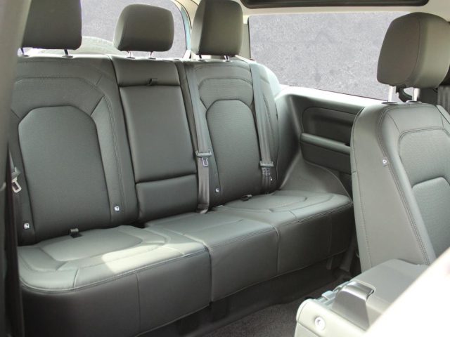 LAND ROVER Defender usata, con Boardcomputer