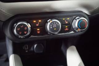 NISSAN Micra usata, con Autoradio digitale