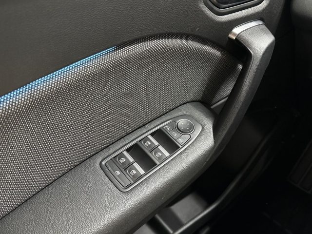 RENAULT Captur usata, con Sensori di parcheggio posteriori