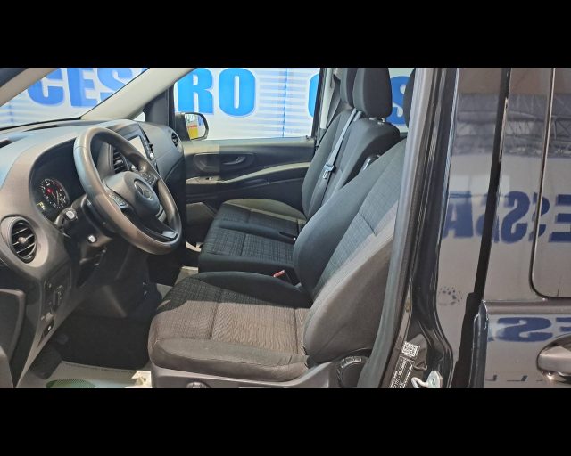 MERCEDES-BENZ Vito usata 24