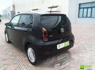 VOLKSWAGEN up! usata, con Autoradio