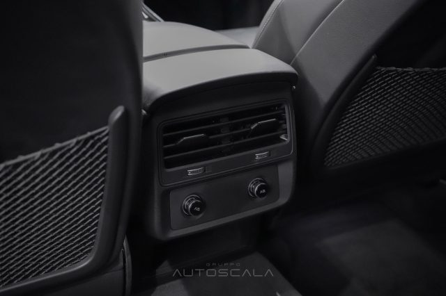 AUDI Q8 usata, con Climatizzatore automatico, 2 zone