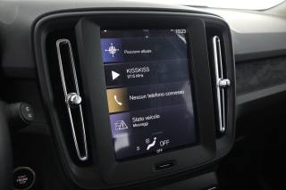 VOLVO XC40 usata 9
