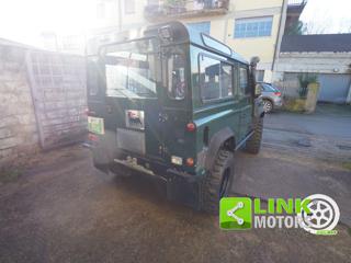 LAND ROVER Defender usata 4