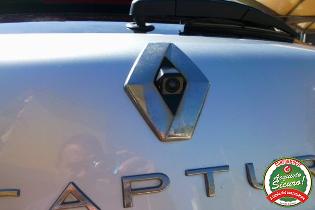 RENAULT Captur usata, con Sensori di parcheggio posteriori