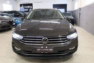 VOLKSWAGEN Passat Variant usata, con Airbag