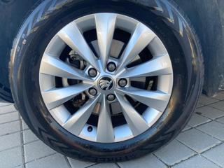 SKODA Karoq usata, con Autoradio