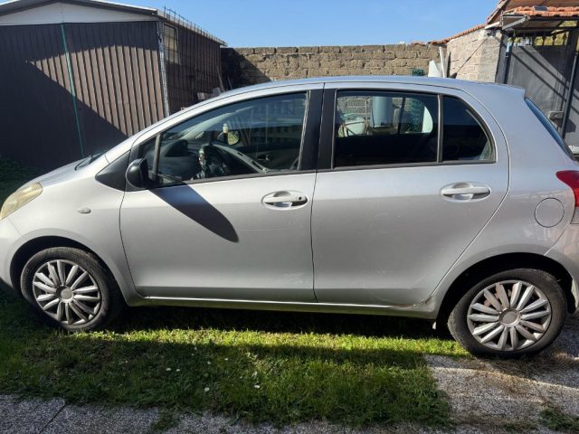 TOYOTA Yaris usata, con ABS