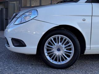 LANCIA Ypsilon usata, con MP3