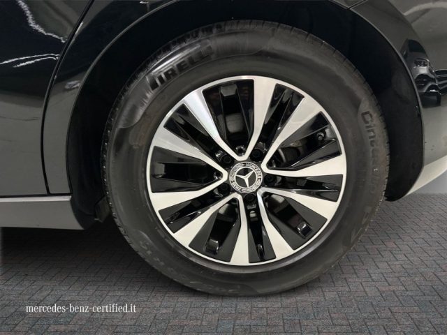 MERCEDES-BENZ A 180 usata, con Touch screen