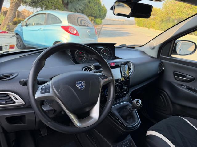 LANCIA Ypsilon usata, con Controllo trazione