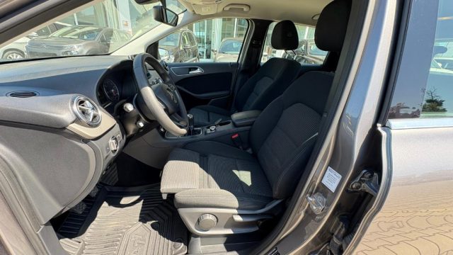 MERCEDES-BENZ B 180 usata, con Cruise Control