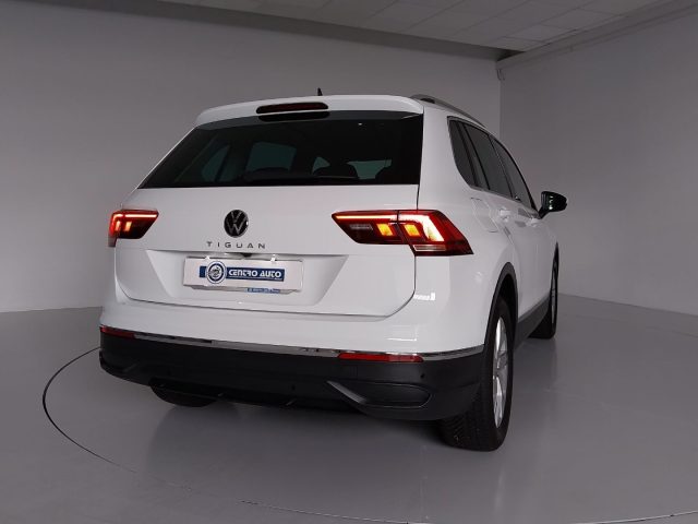 VOLKSWAGEN Tiguan usata, con Autoradio digitale