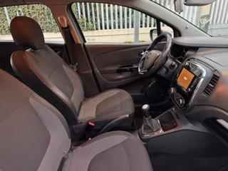 RENAULT Captur usata, con Autoradio