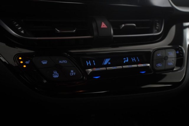 TOYOTA C-HR usata 16