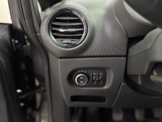 OPEL Corsa usata, con Vivavoce