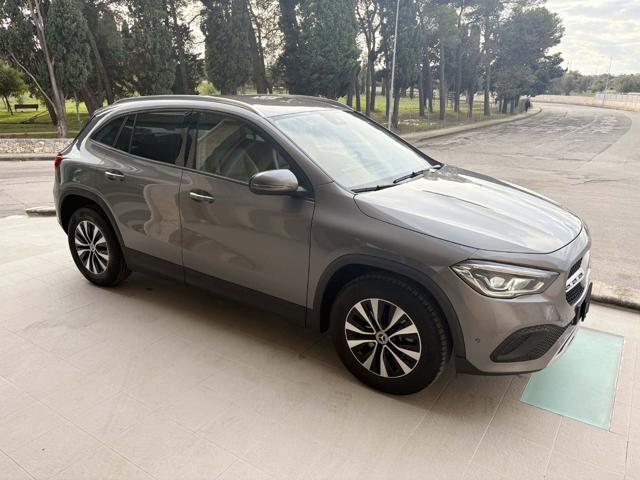 MERCEDES-BENZ GLA 180 usata, con Airbag laterali