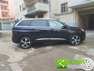PEUGEOT 5008 usata, con Airbag