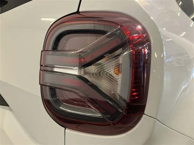 DACIA Duster usata 13