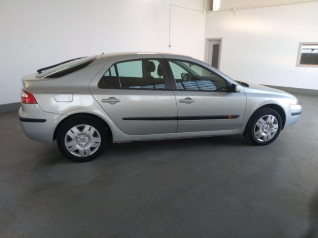 RENAULT Laguna usata, con Fari Xenon