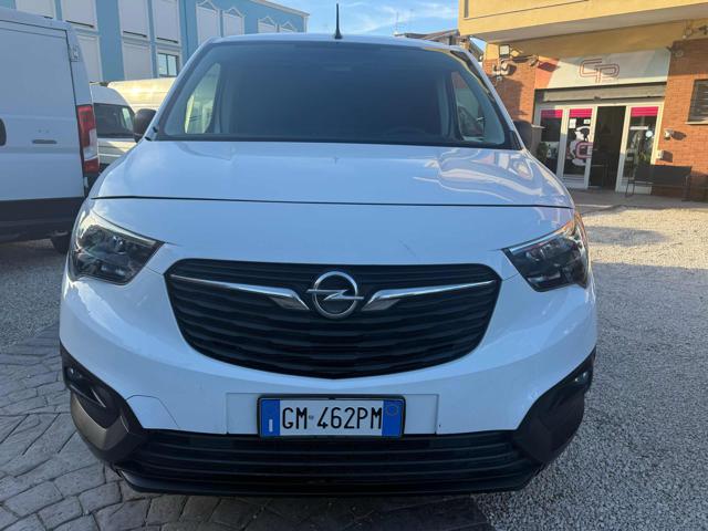 OPEL Combo usata, con Airbag