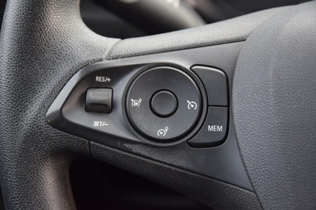 OPEL Crossland X usata, con Specchietti laterali elettrici