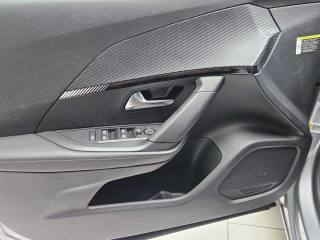 PEUGEOT 2008 usata, con Vetri oscurati