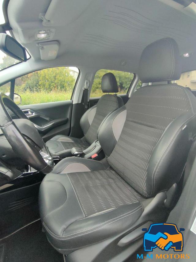 PEUGEOT 2008 usata, con Cruise Control