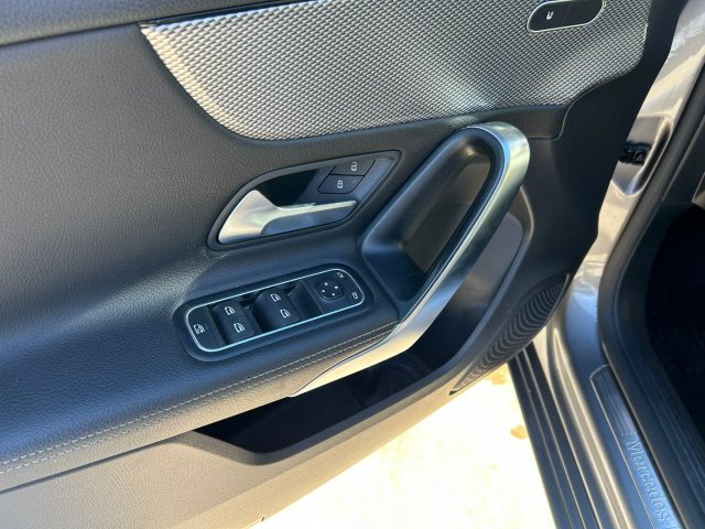 MERCEDES-BENZ A 180 usata, con Climatizzatore