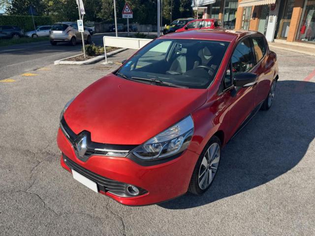 RENAULT Clio usata, con Airbag