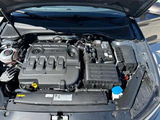 VOLKSWAGEN Passat Variant usata, con Bracciolo
