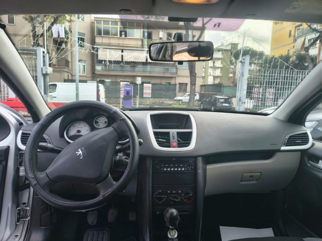 PEUGEOT 207 usata, con Autoradio
