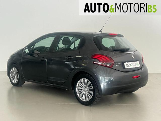 PEUGEOT 208 usata, con Autoradio