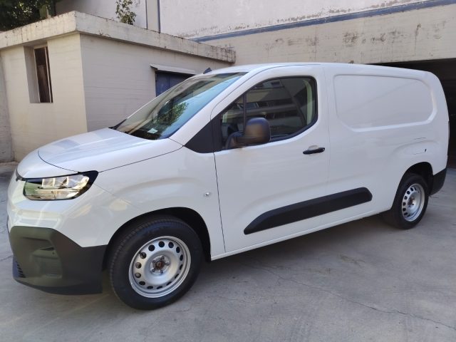 FIAT Doblo usata, con Fari LED