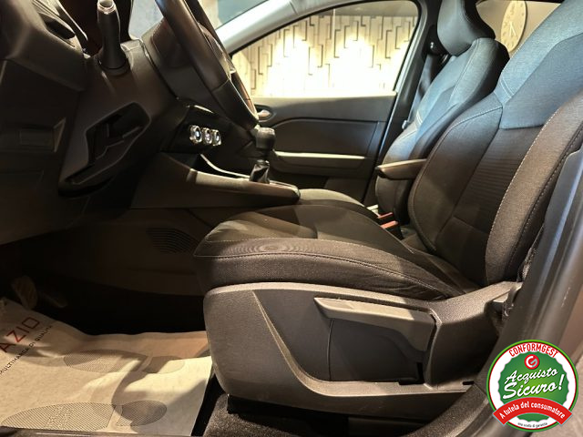 RENAULT Captur usata, con Fari LED