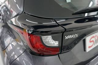 TOYOTA Yaris usata 23